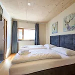 Penthouse Holleis
