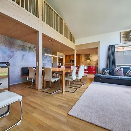 Penthouse Holleis