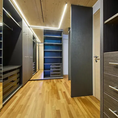 Penthouse Holleis