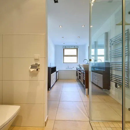 아파트 Penthouse Holleis *