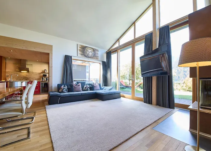 Penthouse Holleis Apartment *